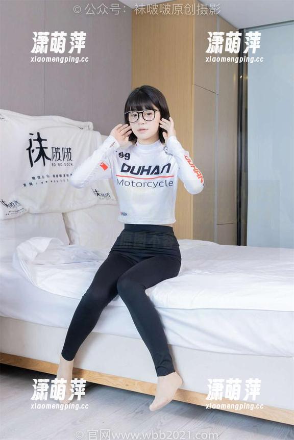 BoBoSocks袜啵啵 - 全套出击！小甜豆穿上这款油亮白丝，透亮的脚尖让人移不开眼，原图不容错过！