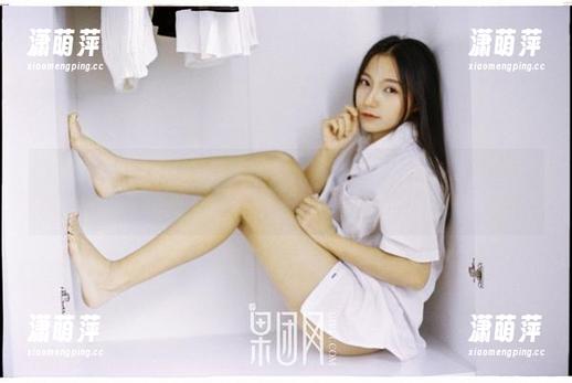 GIRLT果团网-周妍希 GIRLT果团网 - 精选周妍希泳池写真,周妍希的水中探险,真希望能喜提一杯饮料!