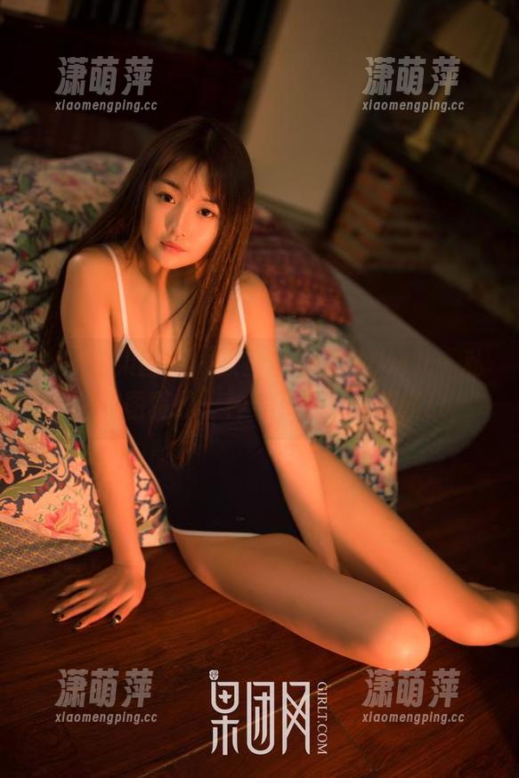 GIRLT果团网-蜜桃Q妹儿 GIRLT果团网 - 教室里的蜜桃Q妹儿,私拍美图真是一种‘下课’的乐趣!