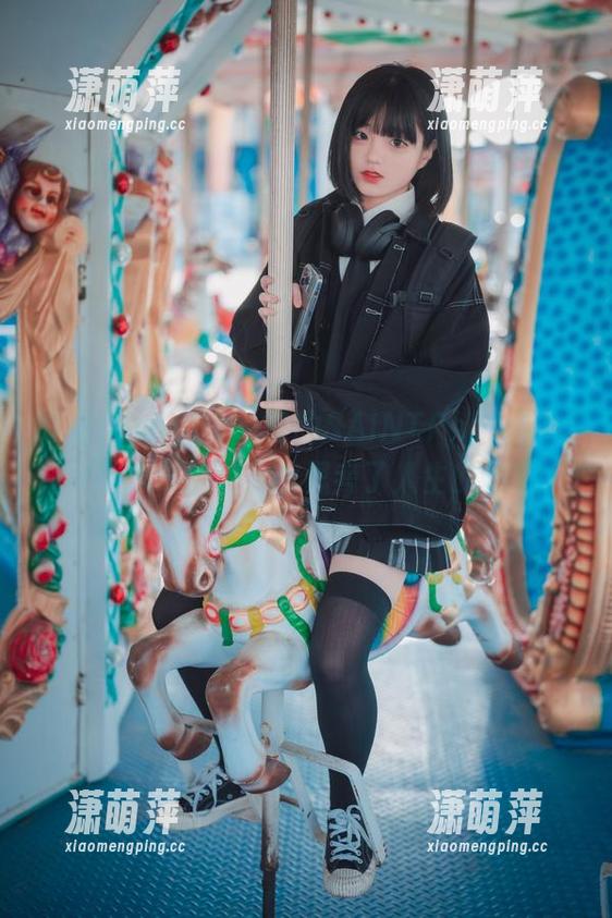 盯着Jenny(정제니)的SAINTPhotolifeVOL.01图片，我思考了人生的意义