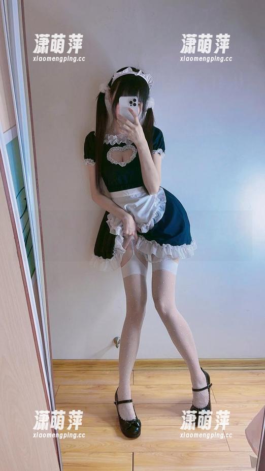 在miko酱吖的私拍作品玛丽萝丝里，总有让我意想不到的元素存在。