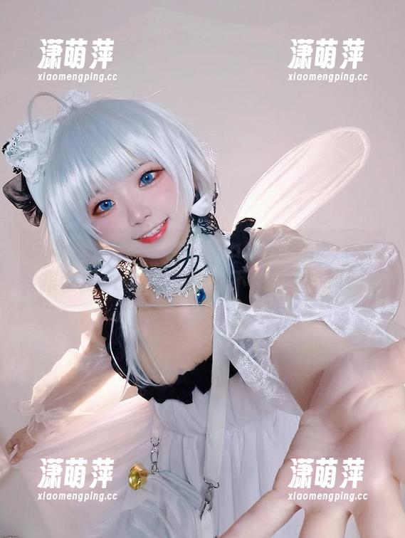 玩转泳装的伊喵君_Nya，图册里的黎塞留很会摆pose，你也忍不住想拍一张吧？