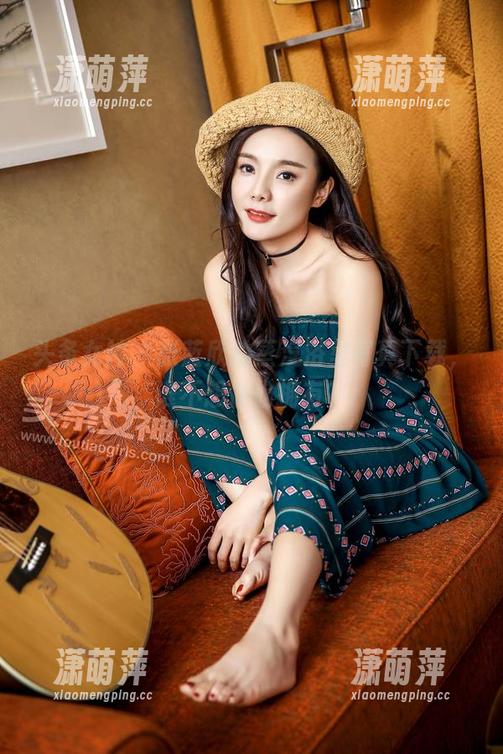 头条女神-张蓝欣 头条女神 - 张蓝欣的蒸汽浴室写真下载,谁不想偷偷拥有?