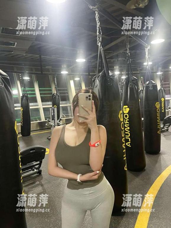 微密圈 - 奶宝妹纸的制服全集：当她变身老师，大家都是“小朋友”