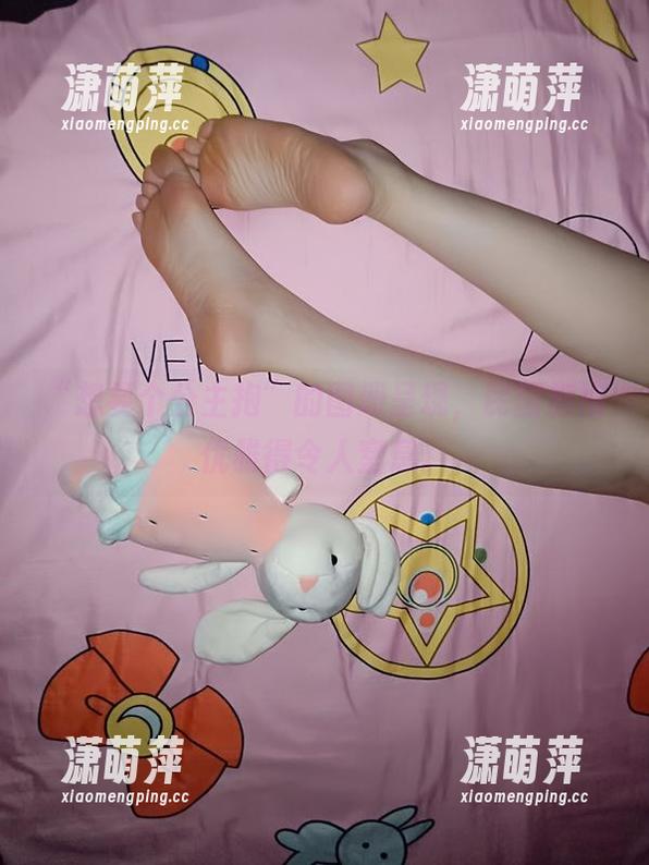想要个公主抱 “想要个公主抱”的图册呈现,民国旗袍优雅得令人窒息。