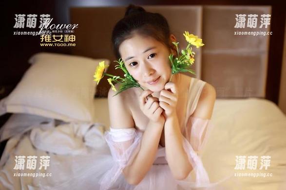 推女神 - 潇同学泳衣合集：让人流连的“干脆面”照片