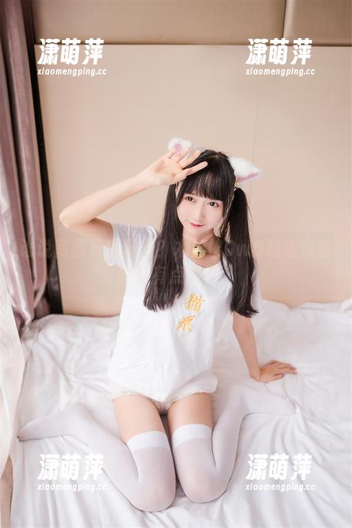 谁说高清只懂风景？木棉棉OwO和瑜伽套图里有点搞怪。