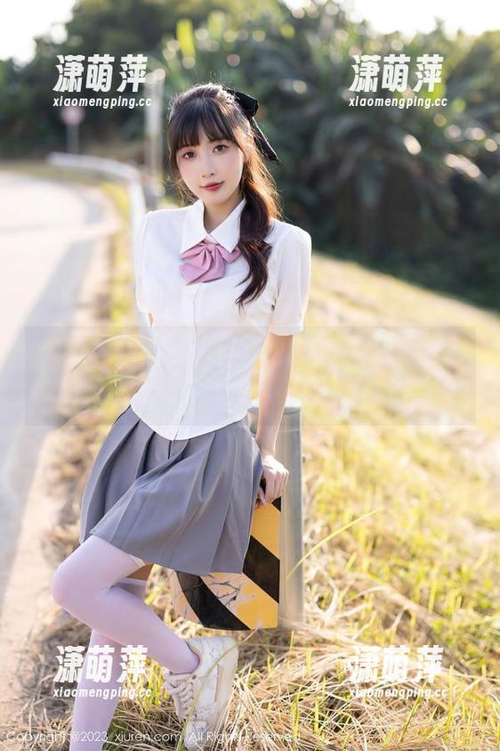 秀人网-白白Alina 秀人网 - 白白Alina短裙的高清大片,弹力无敌,能不能在这再加点小花边?