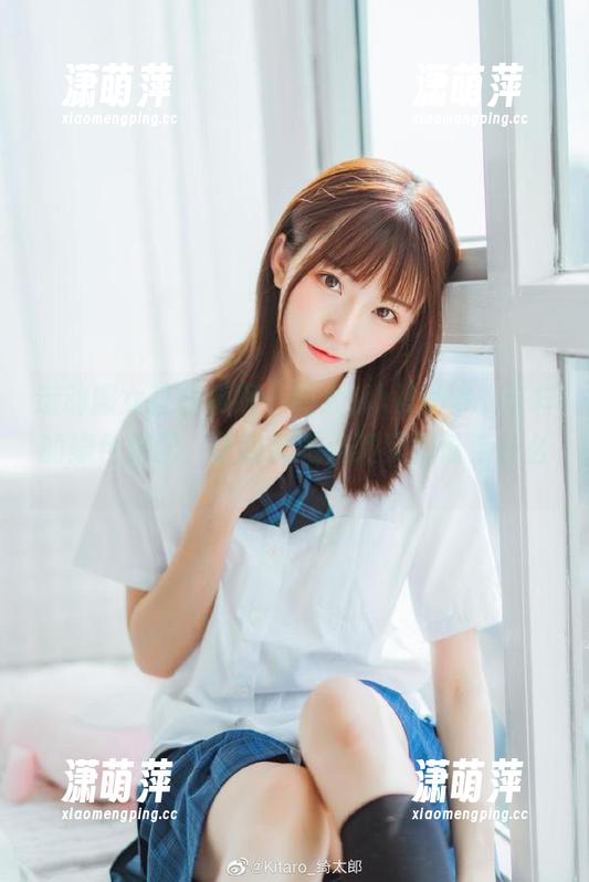 运动服女孩图集啊，绮太郎kitaro，这样的绿色搭配，让我既想点赞又想说点什么。