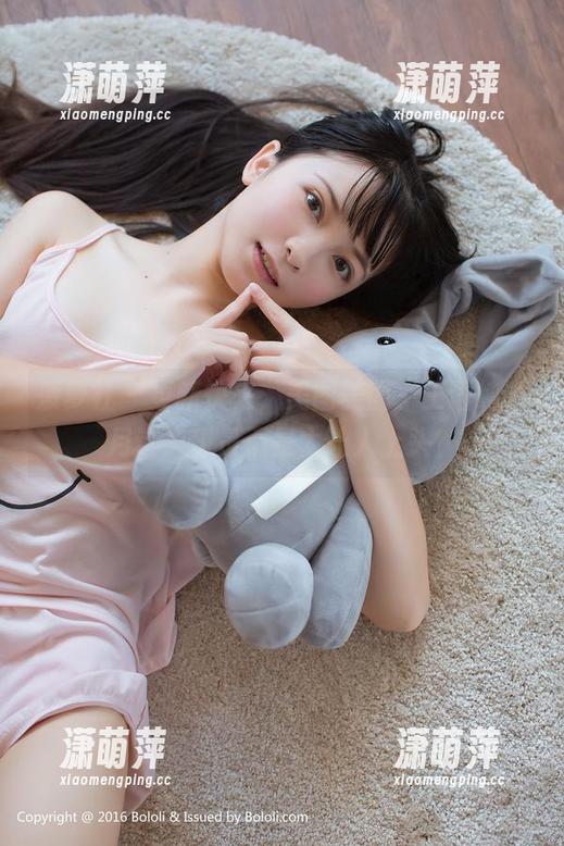 菠萝社 - 更新快来，美图美图，王语纯八月这一刊是不是太让人上头？