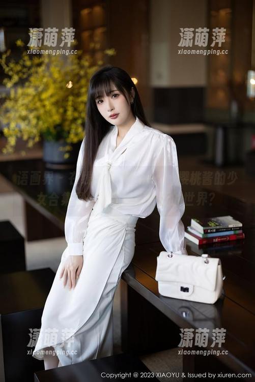 语画界-Cherry樱桃酱 语画界 - 在线淹没在Cherry樱桃酱的少女合集里,谁还记得外面的世界?