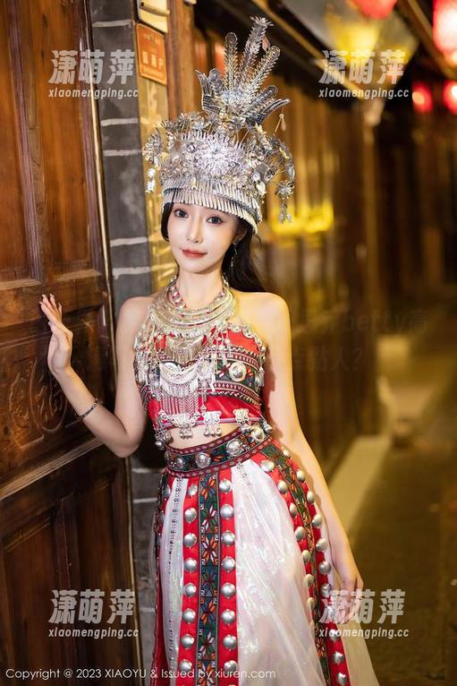 语画界-周思乔betty 语画界 - 棉袜的魅力点,周思乔betty高清写真集怎么好像有点黏人?