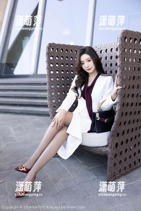 语画界-李丽莎 语画界 - 图册里的李丽莎:套装风格,谁说不能随便穿?