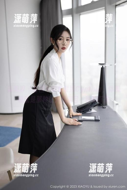 语画界 - 套图中的杨紫嫣Cynthia，体操服就是那种让人想侧目一秒的存在