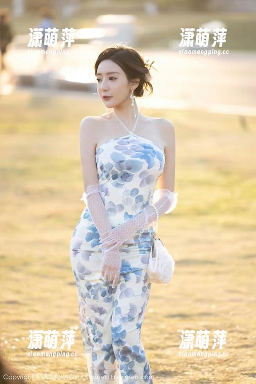 语画界-杨紫嫣 语画界 - 杨紫嫣与水手服的微妙关系:我在想,穿这个能否顺利过海关?