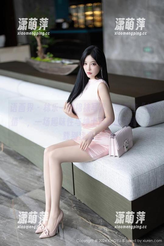 语画界-林乐一 语画界 - 林乐一的棉袜写真,带着些“袜情”,一场趣味性与绅士风度的碰撞!下载别犹豫!